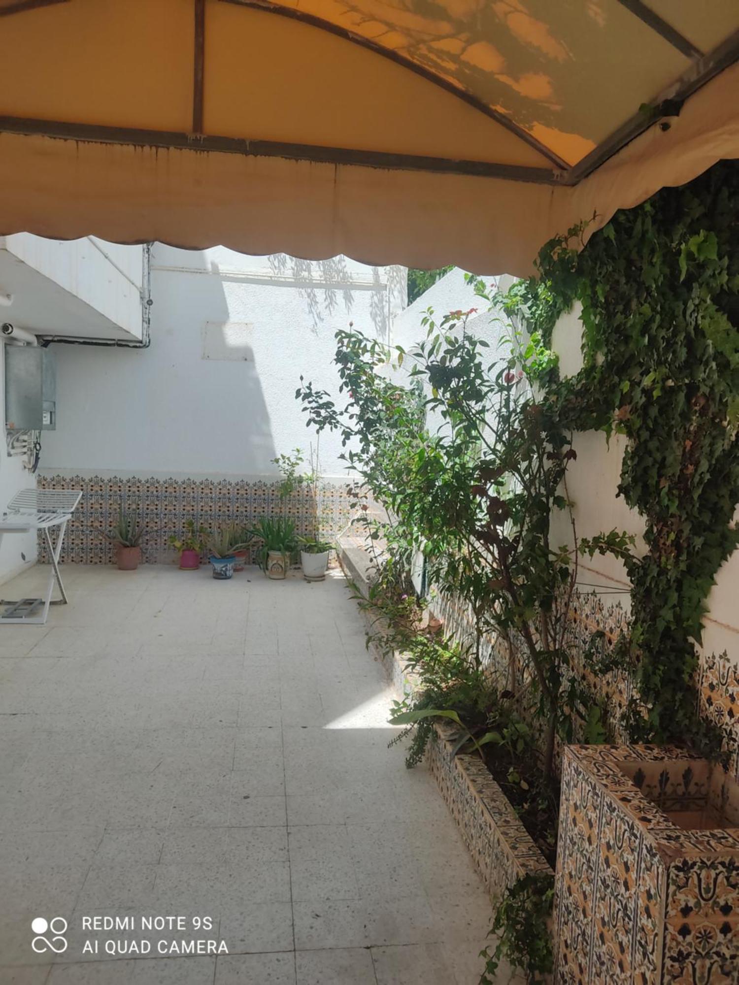 Etage De Villa Avec Jardin, Pres De L'Aireport Et Parking Prive Ariana Eksteriør billede